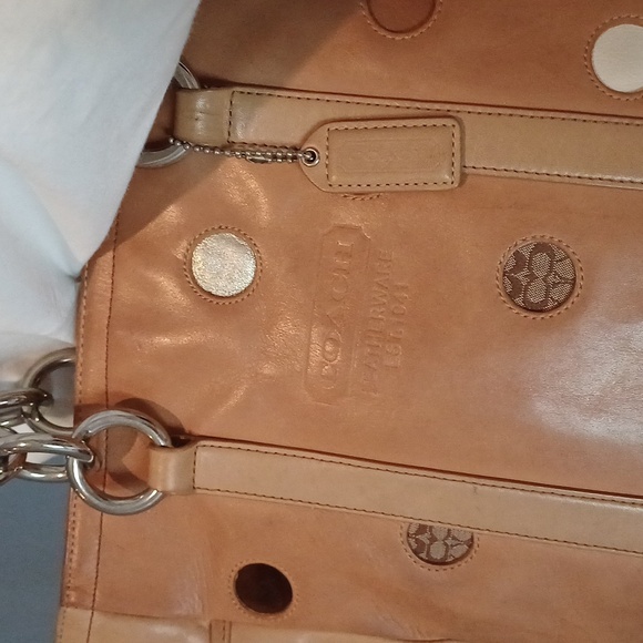 Coach Limited Edition tan leather polka dot lunch tote F09763 - Picture 3 of 16